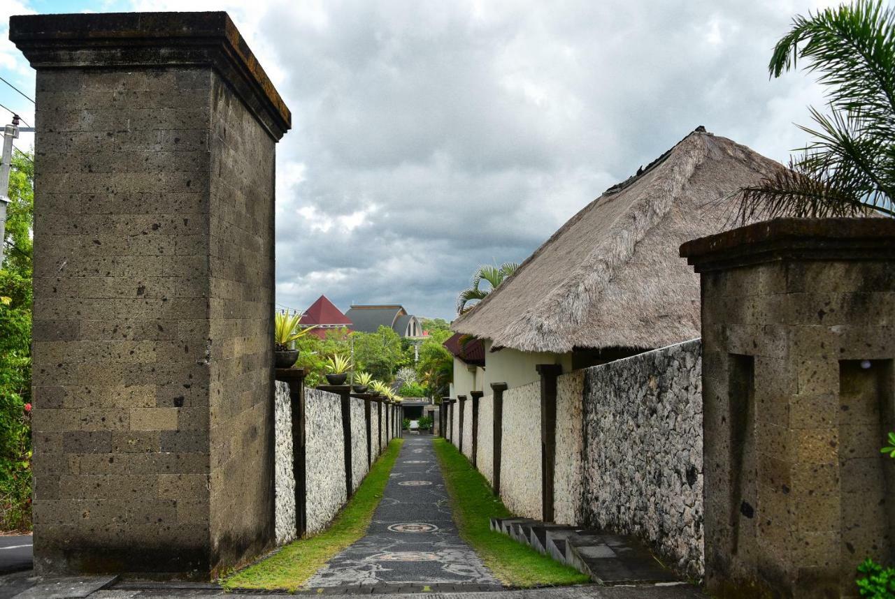 Hillstone Uluwatu Villa Ungasan Buitenkant foto
