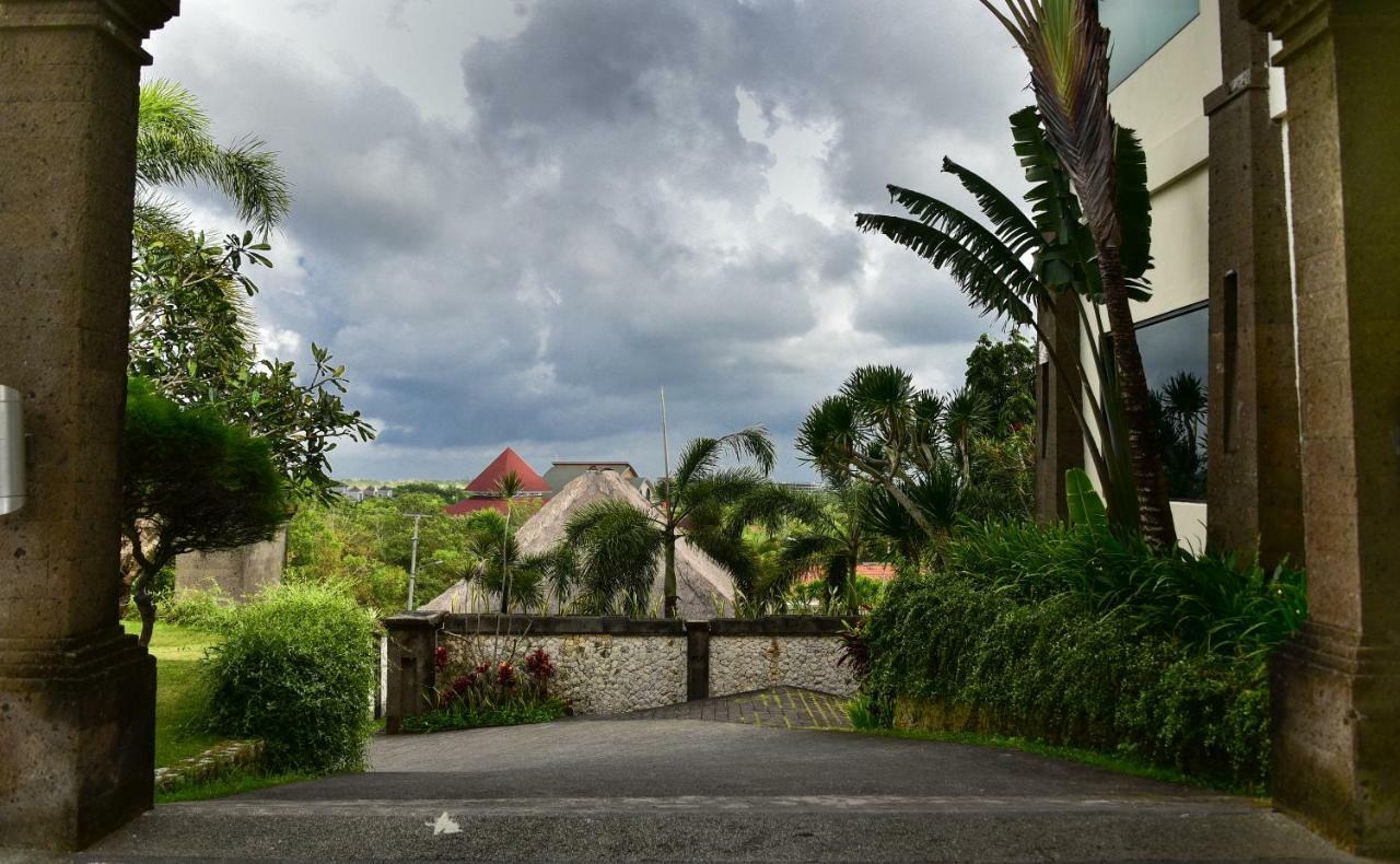 Hillstone Uluwatu Villa Ungasan Buitenkant foto